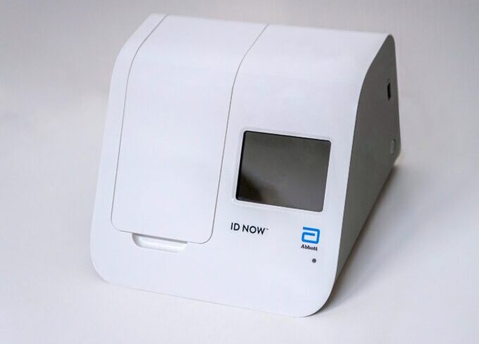 コロナウイルスPCR検査機器導入